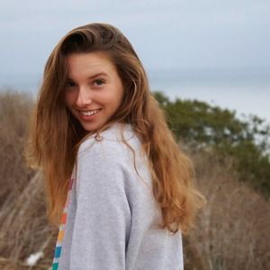 Meet your Posher, Maya